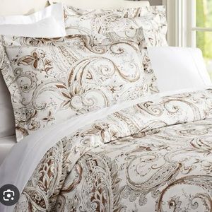 Pottery Barn Queen Duvet